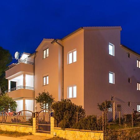 Apartments Maras Шибеник Екстер'єр фото