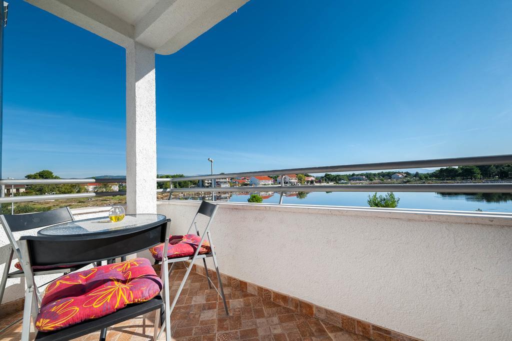 Apartments Maras Шибеник Екстер'єр фото