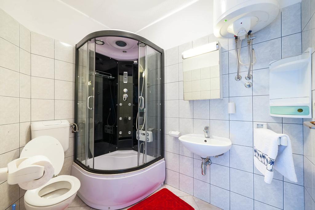 Apartments Maras Шибеник Екстер'єр фото