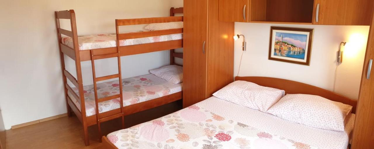 Apartments Maras Шибеник Екстер'єр фото